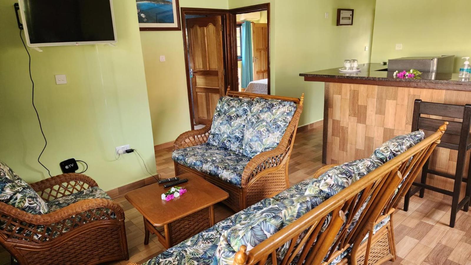 Lianita'S Cottage 라디게 외부 사진